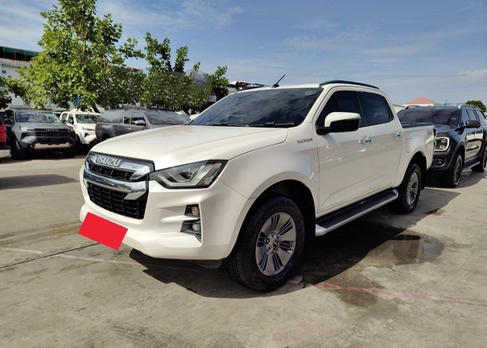 ISUZU
             
                 for Sale for Sale